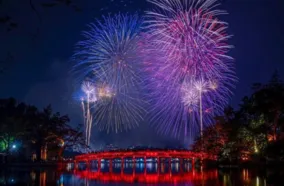 Cả nước rực rỡ: 34 tỉnh thành đồng loạt bắn pháo hoa mừng Quốc Khánh