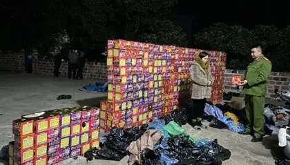 Bắt giữ đối tượng tàng trữ hơn 1 tấn pháo nổ trái phép tại Lạng Sơn