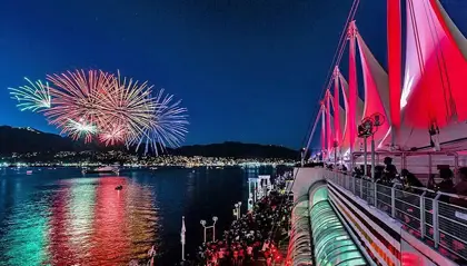 Lễ hội pháo hoa mùa hè Vancouver - Canada