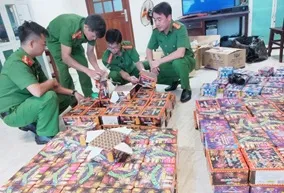 Tin tức mua bán pháo nổ trái phép mới nhất 2024