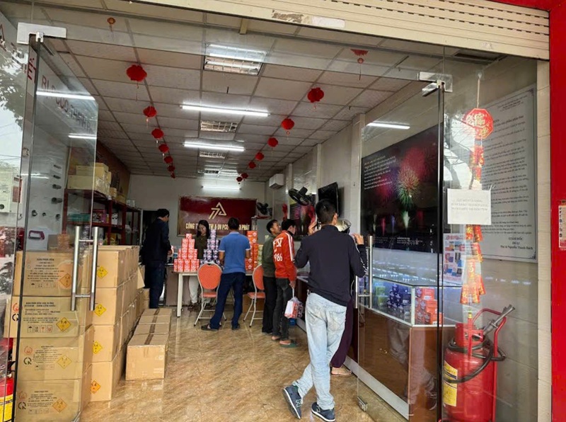4- Cửa hàng pháo hoa số 2 Hà Tĩnh