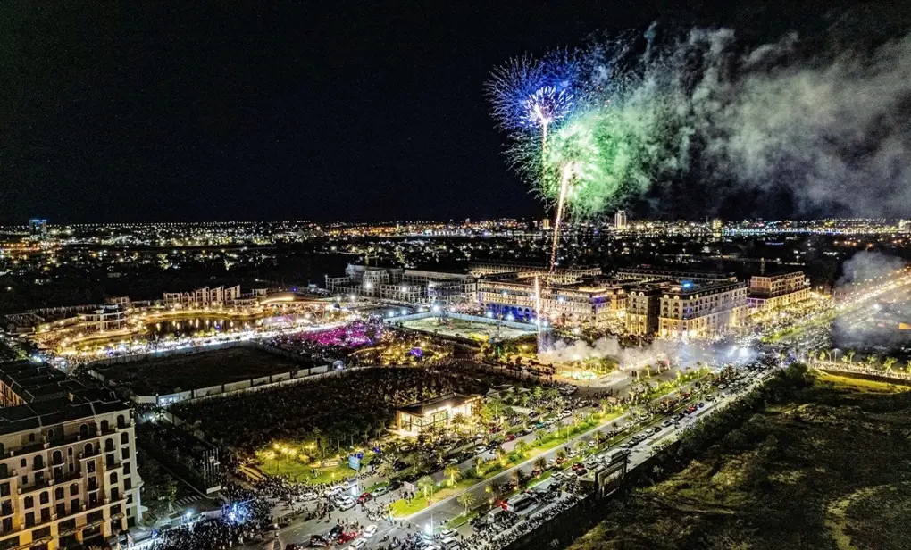 Pháo hoa tầm thấp Quảng Trị