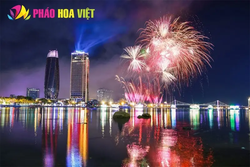 Pháo hoa nghệ thuật tại Đà Nẵng 2023