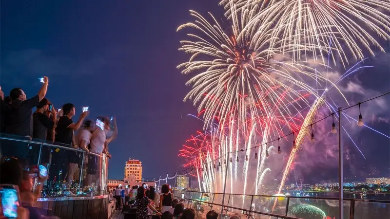 Không khí Countdown sôi động tại Hà Nội