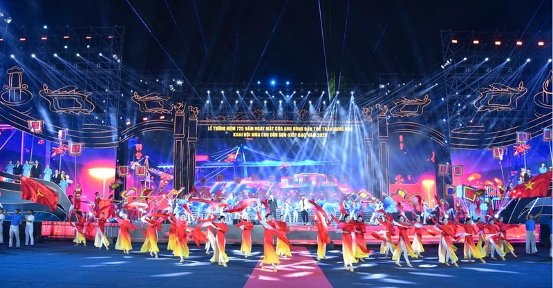 Chương trình nghệ thuật khai hội mùa thu