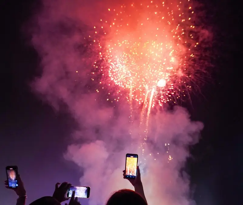 Pháo hoa rực sáng lung linh trên bầu trời Bà Rịa dịp Tết Nguyên đán Pháo hoa rực sáng lung linh trên bầu trời Bà Rịa dịp Tết Nguyên đán